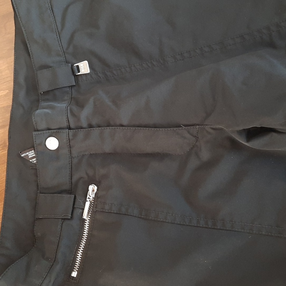 Nils Snowpants View 2